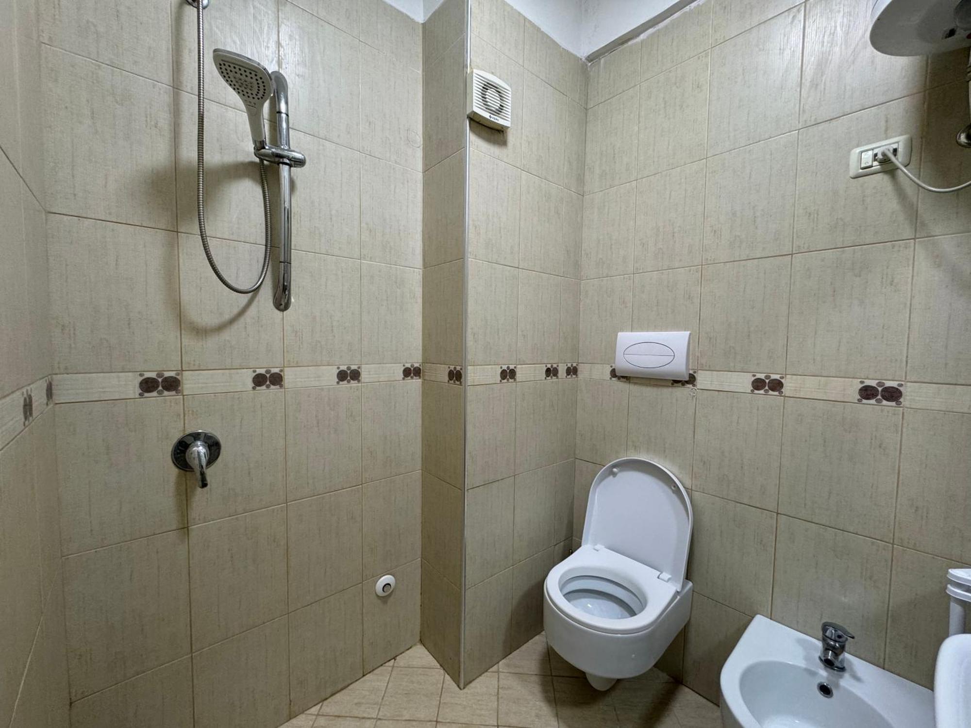 Elegant Apartment In Lungomare - N 23 Влёра Экстерьер фото